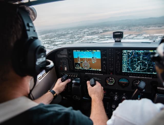 Best Monitors for Flight Simulators