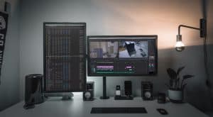 Vertical Monitor Setup - The Ideal Solution For Work - Spacehop